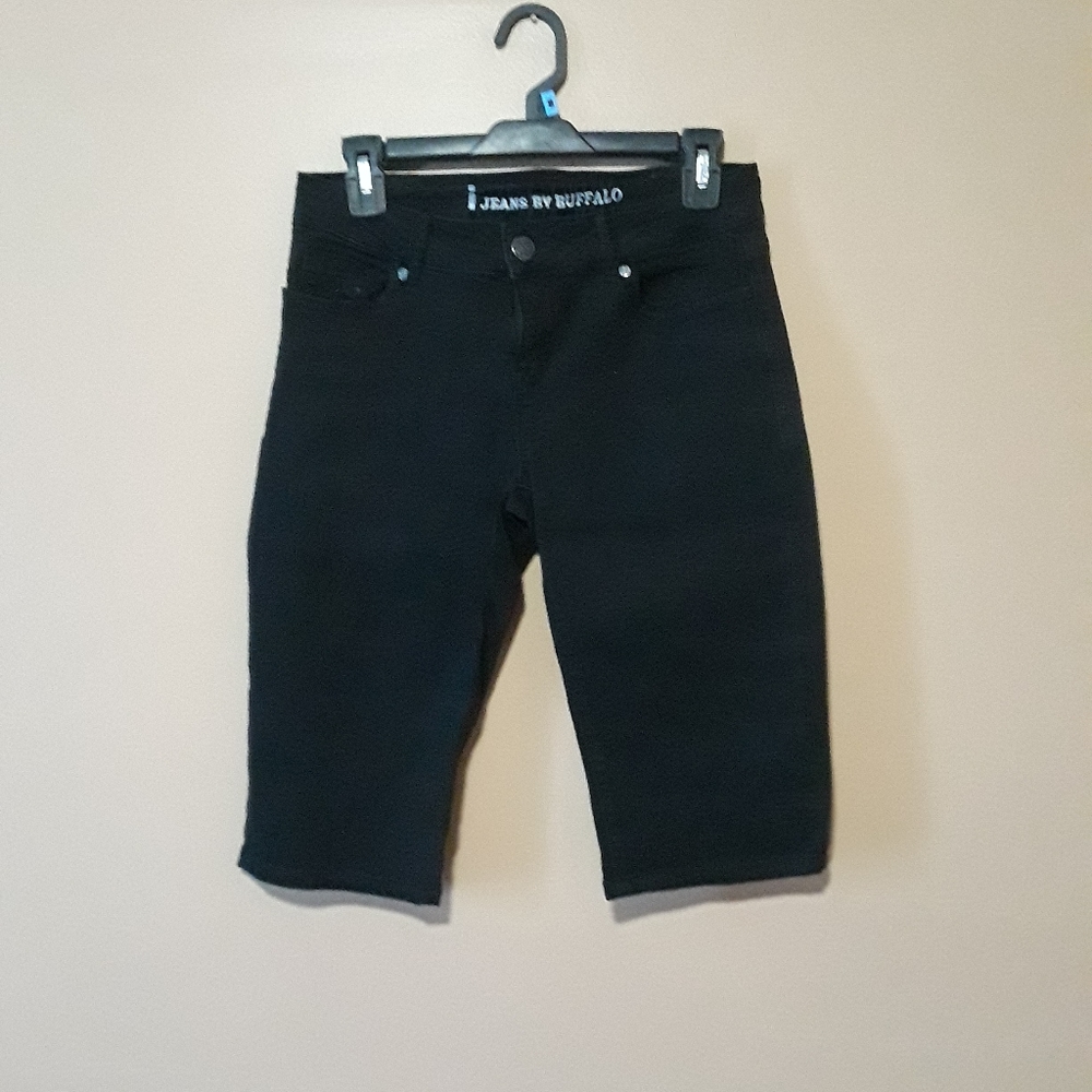 Women's black bermuda jeans
